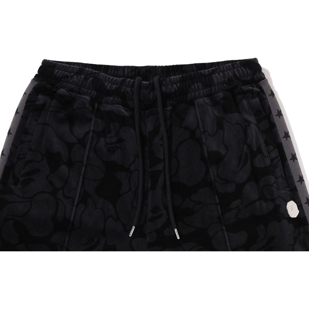 SOLID CAMO VELOUR METAL ONE POINT RELAXED FIT TRACK PANTS MENS